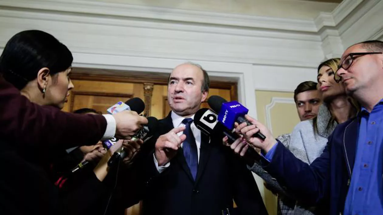 Tudorel Toader va merge joi în Parlament, pentru a da explicaţii privind raportul GRECO. Ministrul ne dă toatele detaliile: Am primit invitația la orele 13:01, am răspuns la orele 17:07