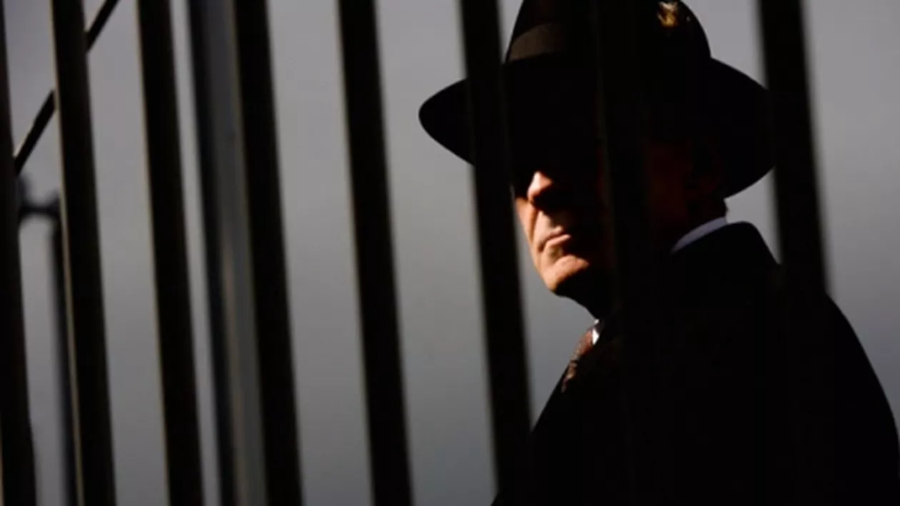 SCANDAL la nivel înalt! Oficial, acuzat că a ascuns o cameră de filmat în TOALETA AMBASADEI din Washington!