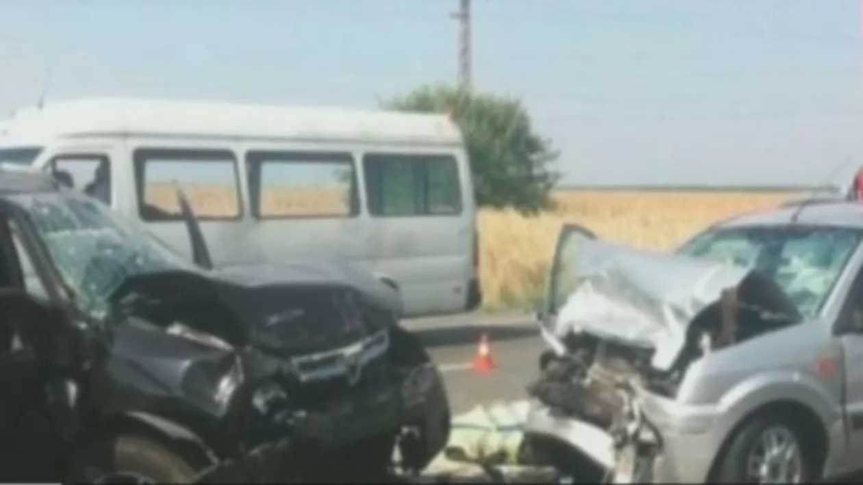 ACCIDENT pe DN1: O persoană a murit, iar alte două au fost rănite. Traficul este blocat (VIDEO)