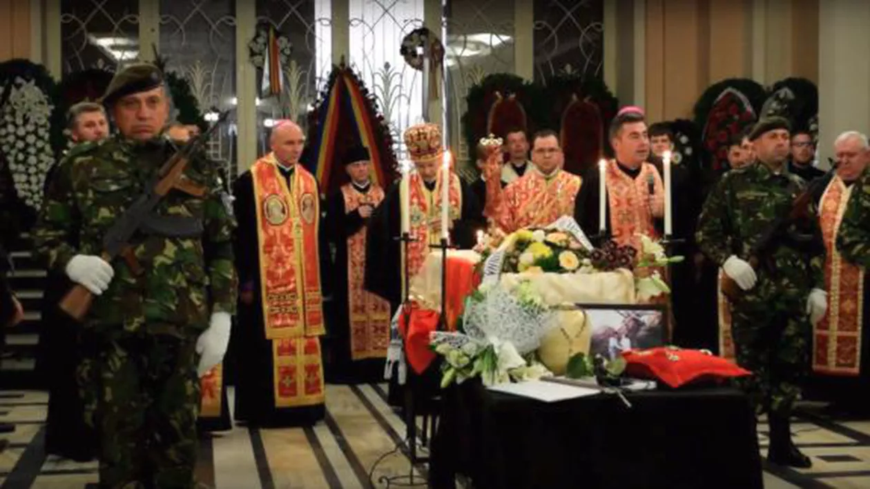 Moment emoţionant la înmormântarea Doinei Cornea. Singurul discurs aplaudat: A luptat nu cu o lepră, ci cu două, şi cu toţii buboii sistemului, de una singură (VIDEO)