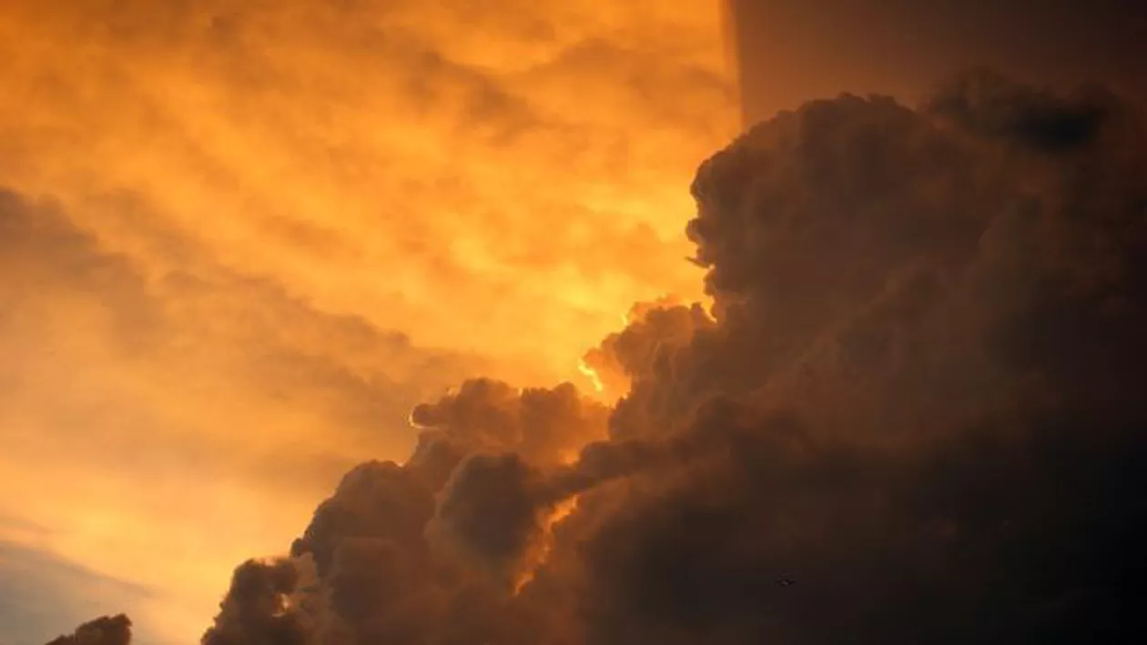 Alertă meteo: după ploi și vijelii, un alt fenomen meteo lovește România. Care sunt zonele vizate în weekend