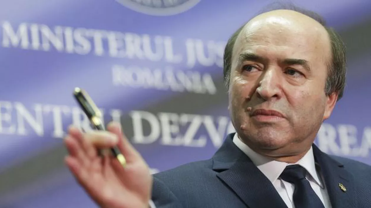 CCR decide soarta lui Kovesi: Cum încearcă Tudorel Toader să îi convingă pe judecători