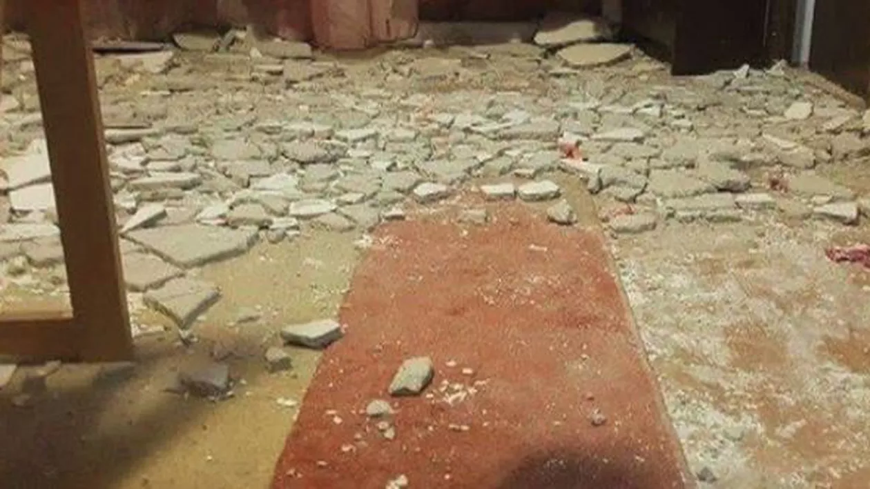 Alba: Tavanul sălii de sport al unui liceu s-a prăbușit. Ce s-a întâmplat cu elevii..