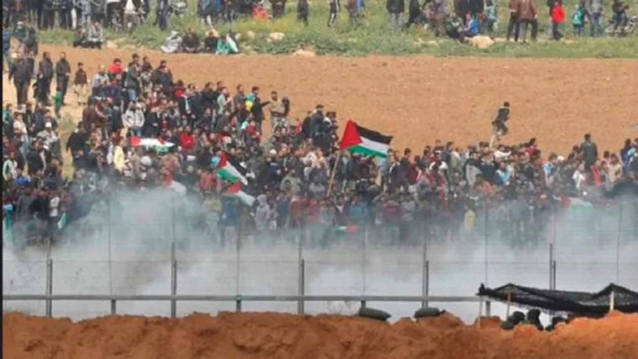 Măcel în Fâşia Gaza: Cel puţin 52 protestatari palestinieni au fost ucişi şi peste 2.400 de răniţi în urma unor tiruri de armă a militarilor israelieni
