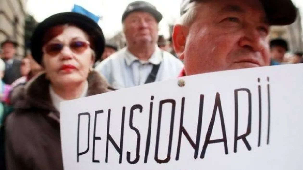 BOMBĂ! S-a schimbat vârsta de PENSIONARE: Introdu aici datele din buletin și află când poți ieși la pensie la termen sau anticipat!