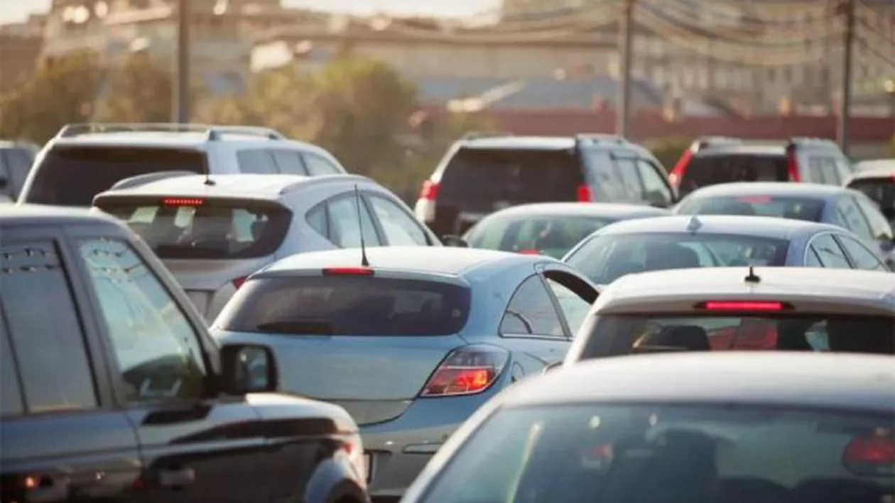 SFÂRȘITUL motoarelor DIESEL, tot mai aproape! O nouă lovitură CRUNTĂ pentru ȘOFERI: Mașinile interzise în MARILE ORAȘE EUROPENE