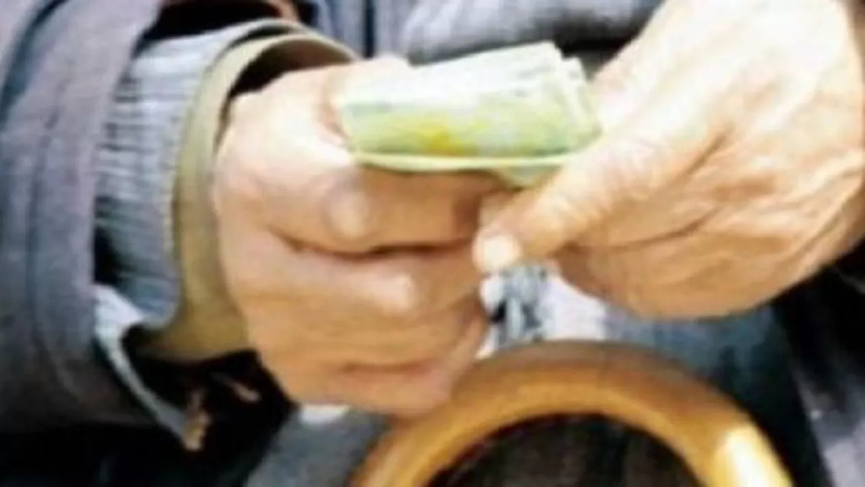 PENSIILE românilor, ÎNGROPATE oficial: În loc de majorări, toată lumea va avea de SUFERIT! VERIFICĂ ACUM dacă te afli pe listă...