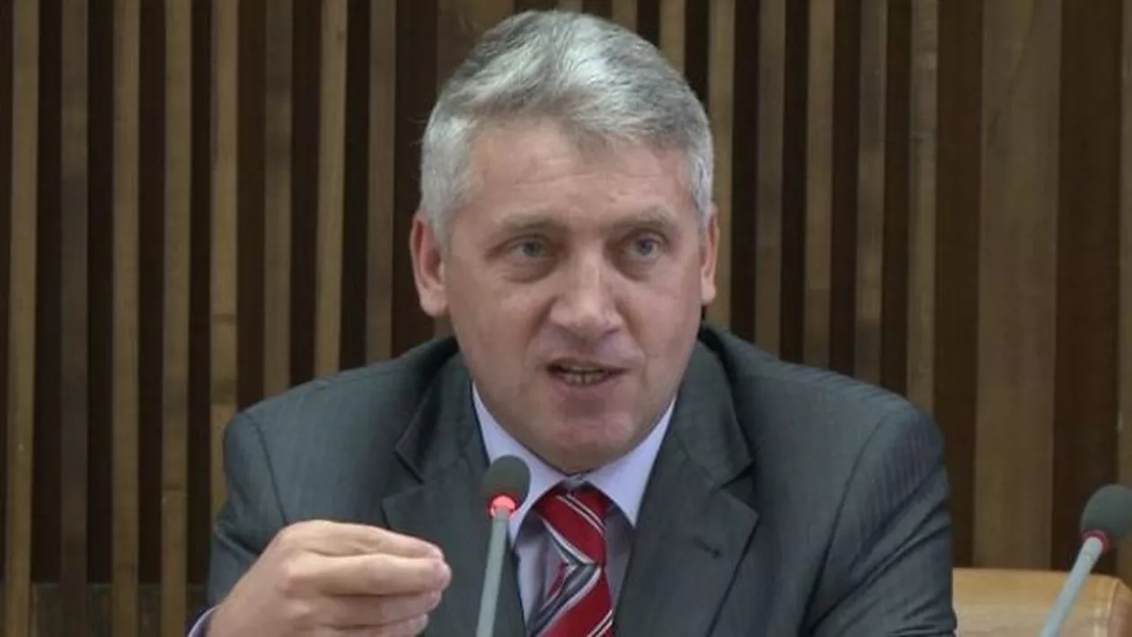 Adrian Țuțuianu vrea ca mitingul PSD de pe 9 iunie să fie organizat în Piața Victoriei: În aceeași zi, în fața Guvernului are loc marșul Bucharest Pride