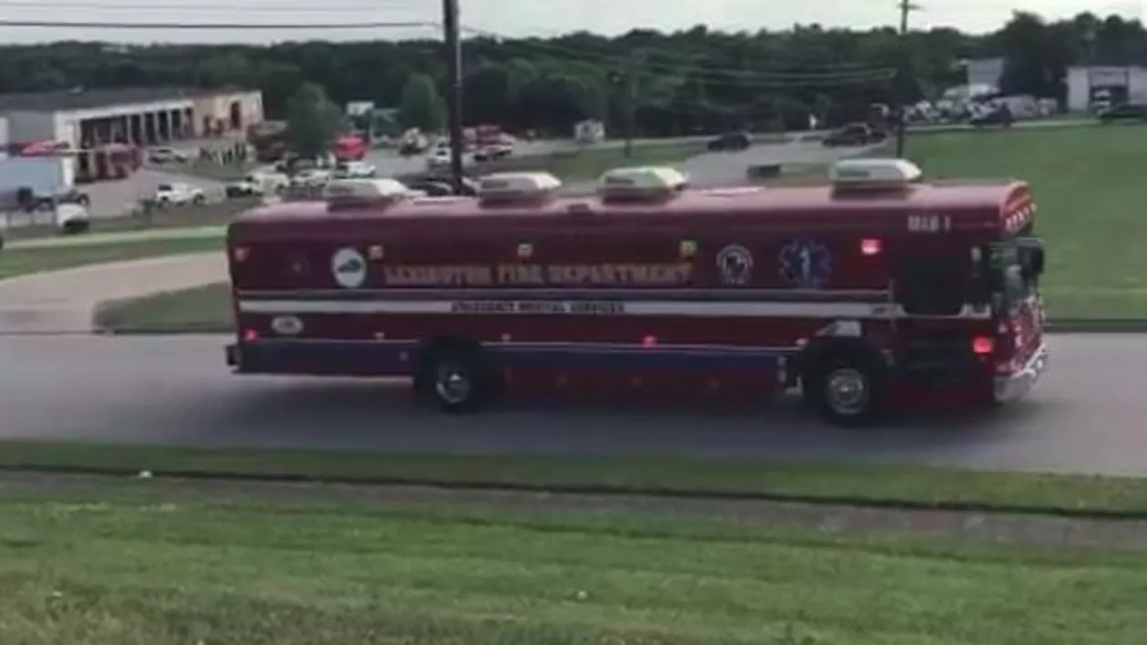 Kentucky: Explozie PUTERNICĂ la un depozit UPS. Bilanțul VICTIMELOR (VIDEO)