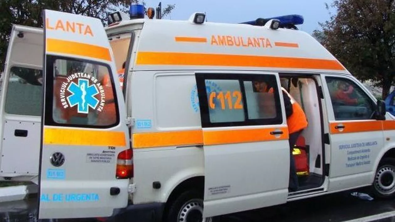 Vaslui: Un bărbat și-a băgat cuțitul în gât în PLINĂ STRADĂ