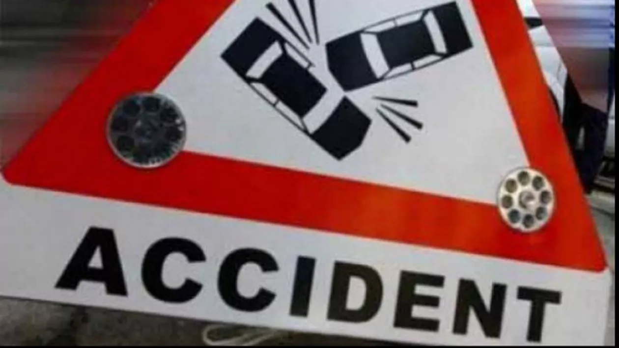Accident la poarta lui Iohannis: Trei mașini și o motocicletă, implicate