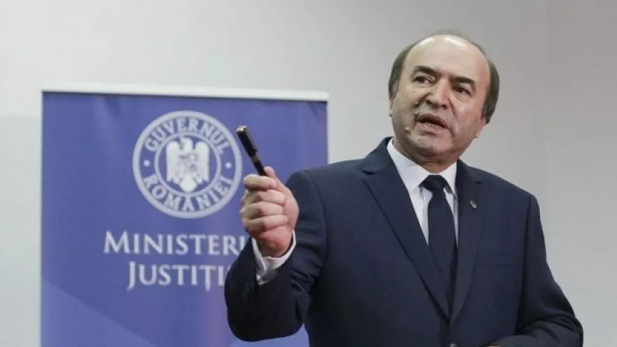 Tudorel Toader a RĂBUFNIT: A trimis scrisoarea cu care AMENINȚĂ UE