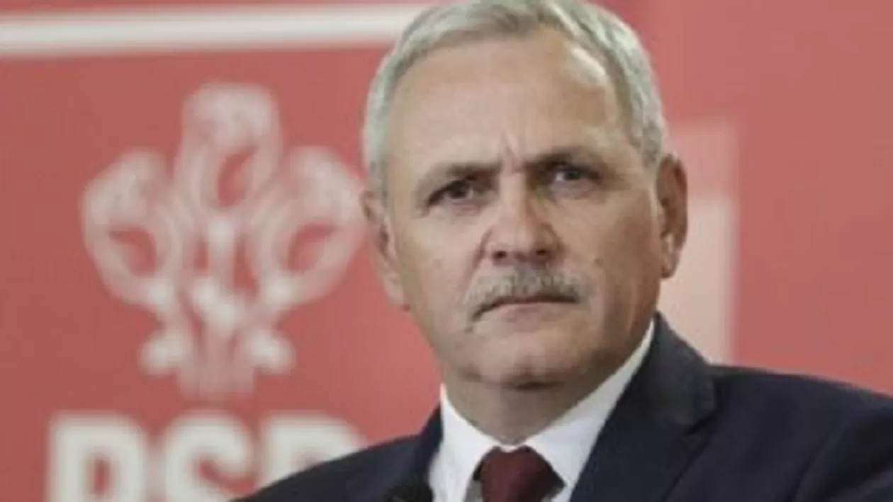 Eroul mitingului PSD. Ce avea scris pe ”pancardă” unul dintre oamenii prezenți în Piața Victoriei (FOTO)