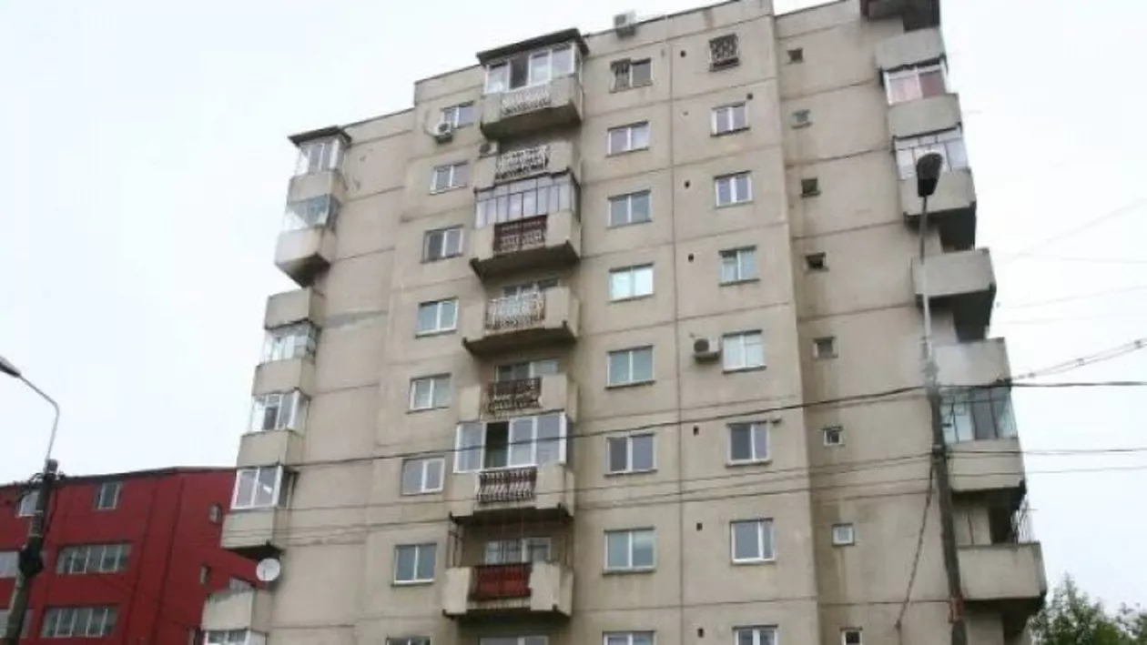 Cluj: Un tânăr a căzut de la etajul 7 al unui bloc