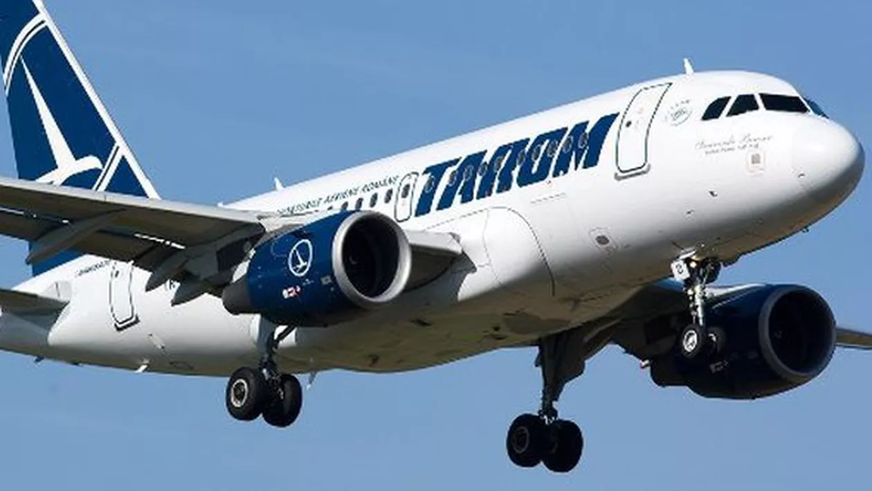 Panică AVIATICĂ! Un avion TAROM a fost întors, după ce un geam s-a fisurat ÎN ZBOR