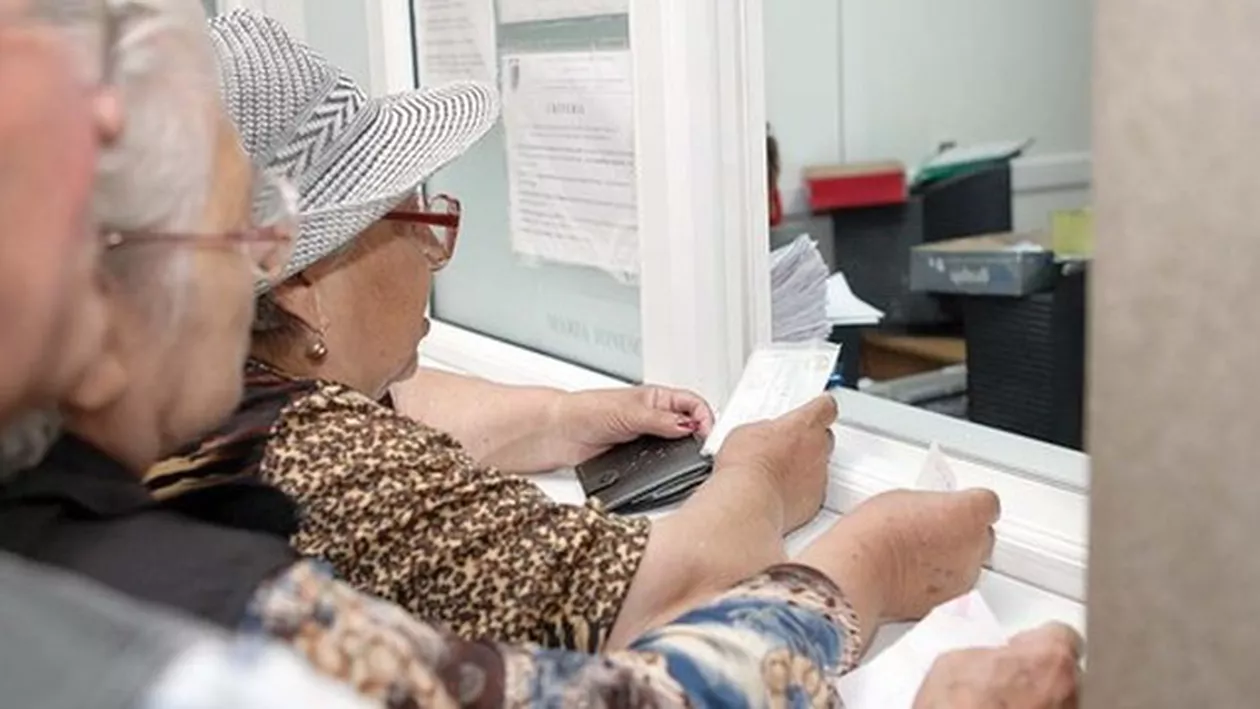 SCHIMBARE șoc a vârstei de PENSIONARE: Doar AICI poți vedea când poți ieși la pensie la termen sau anticipat și câți bani vei primi!