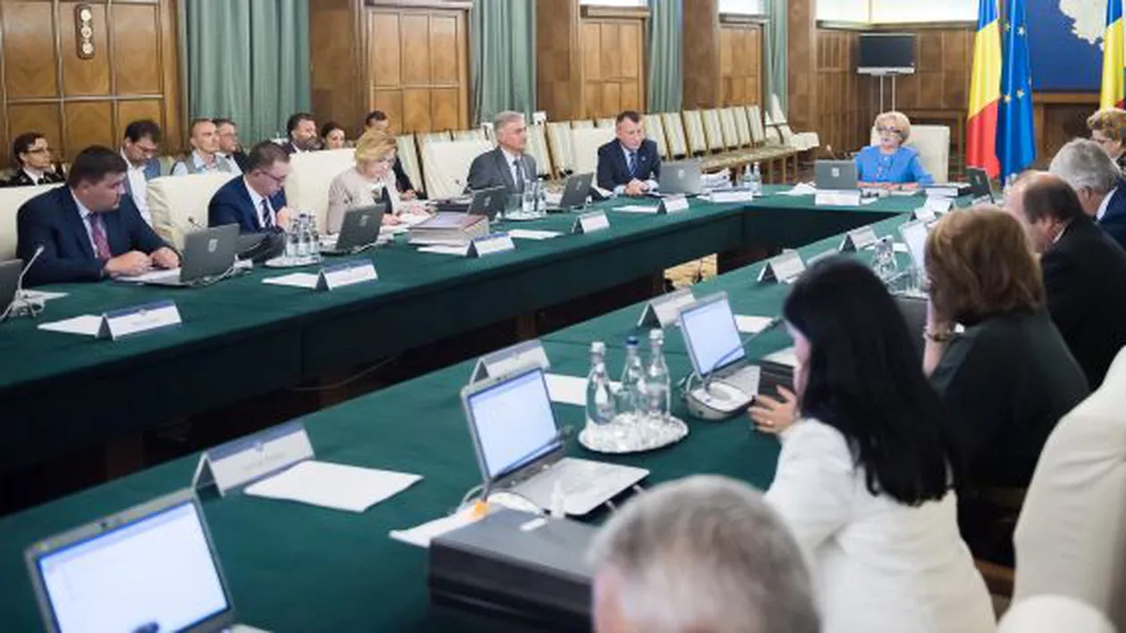 Guvernul oferă privilegii președinților CCR, ÎCCJ, Curții de Conturi, CSM și Academiei Române: Reședințe oficiale gratuite și chetuieli de întreținere suportate de RAAPPS