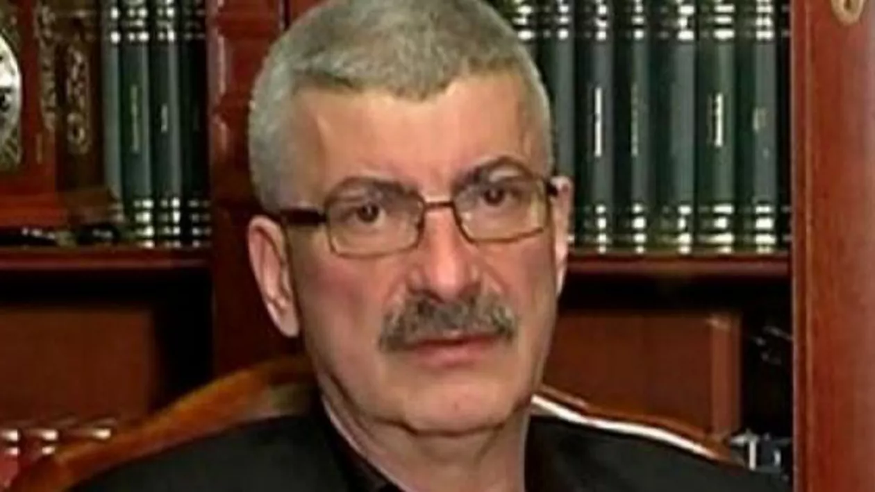 Silviu Prigoană: Cupa câștigată de Halep e dintr-un fier vechi, nici nu știu de ce s-a luptat să câștige, dar francezii....