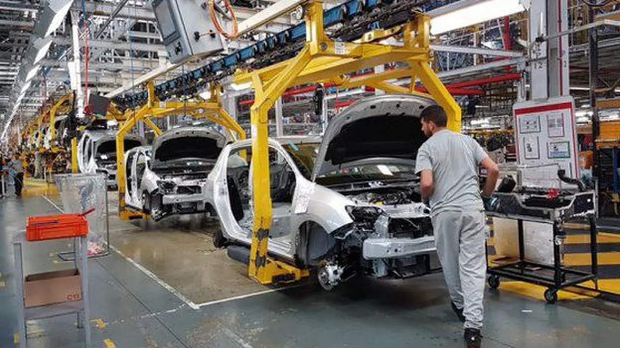 DACIA: Secretul ascuns la UZINELE MIOVENI! Are 6 roți și îi va ULUI pe ȘOFERI (FOTO)