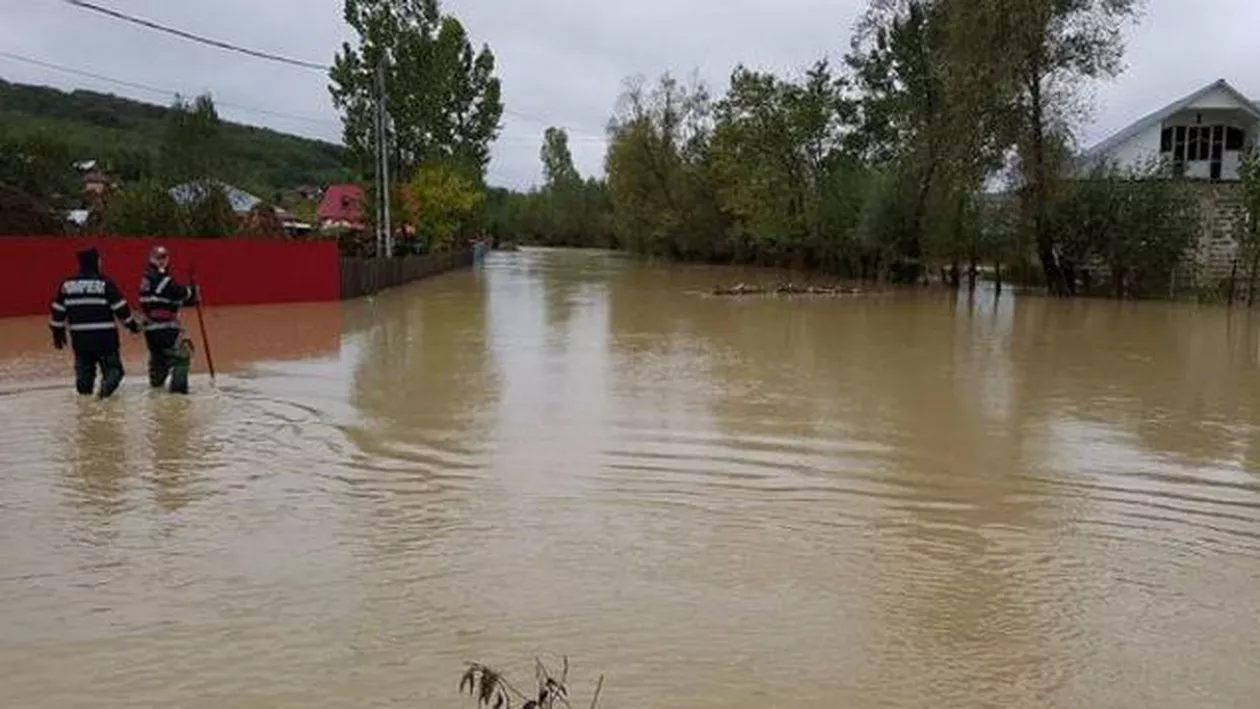 Vine potopul! COD PORTOCALIU de inundaţii în ROMÂNIA! Unde lovesc VIITURILE