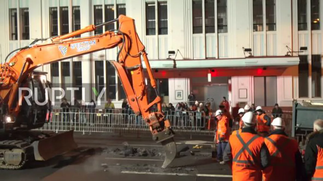 Gest extrem al unui artist australian: A stat îngropat complet timp de 3 zile fără hrană, la temperaturi foarte reduse. Motivul din spatele acestei decizii (VIDEO)