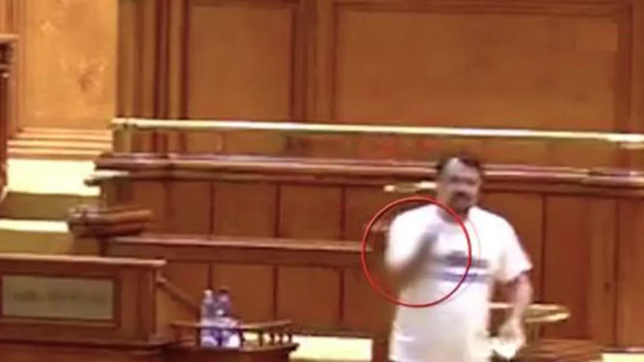 Deputat USR, gest obscen în Parlament. Dan Barna: România primeşte astfel de gesturi de la PSD-ALDE în fiecare zi (FOTO)