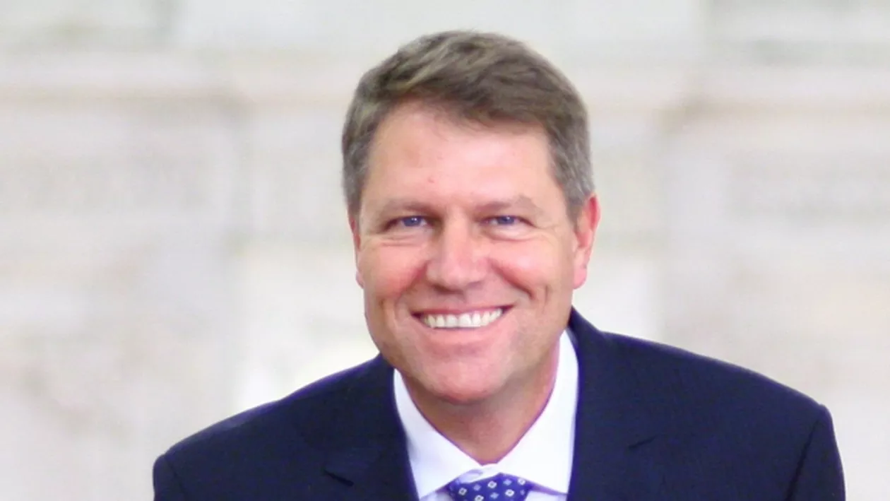 Klaus Iohannis şi-a publicat declaraţia de AVERE. Cât câştigă președintele din CHIRII