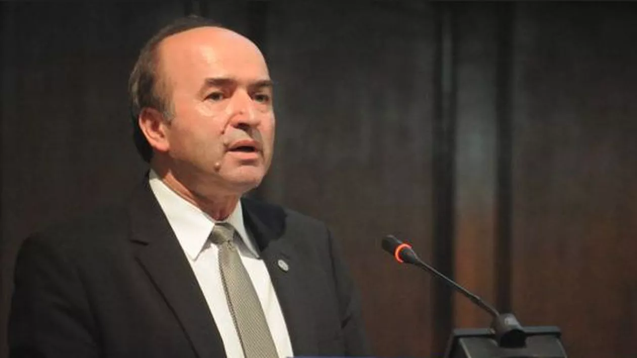 Tudorel Toader, mesaj dur pentru cei care critică modificările legislative: Să ne cunoaştem şi să ne respectăm competenţele