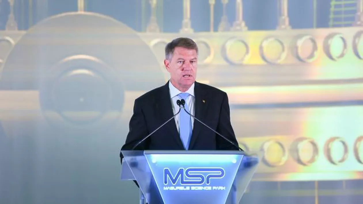 Klaus Iohannis, despre moţiunea de cenzură depusă de opoziţie: AR FI BINE să treacă