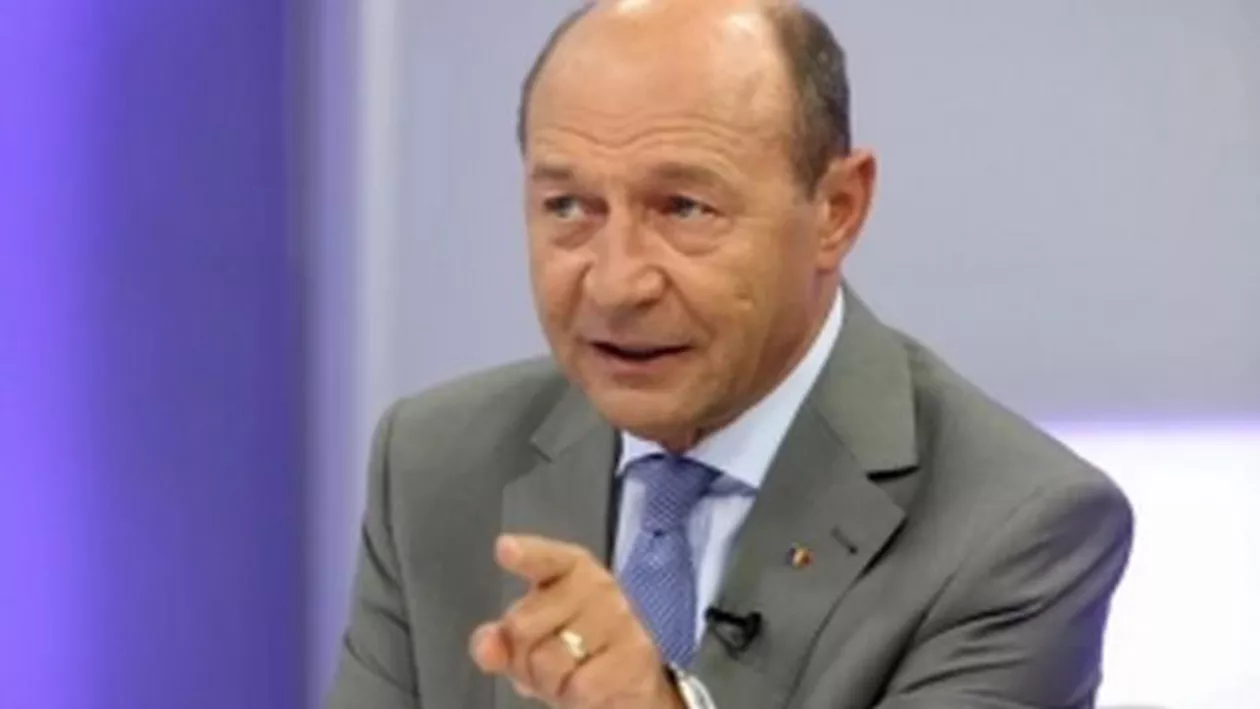 Traian Băsescu dă de pământ cu Liviu Dragnea: 'Nu-şi dă seama că este un PSIHOPAT care omoară o ţară pentru că în jurul lui nu este nimeni care să-i spună STOP'