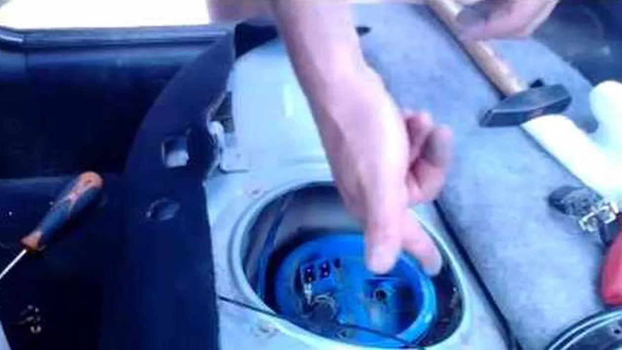 Dâmboviţa: Doi bărbaţi, răniţi după ce pompa de benzină pe care o sudau a explodat