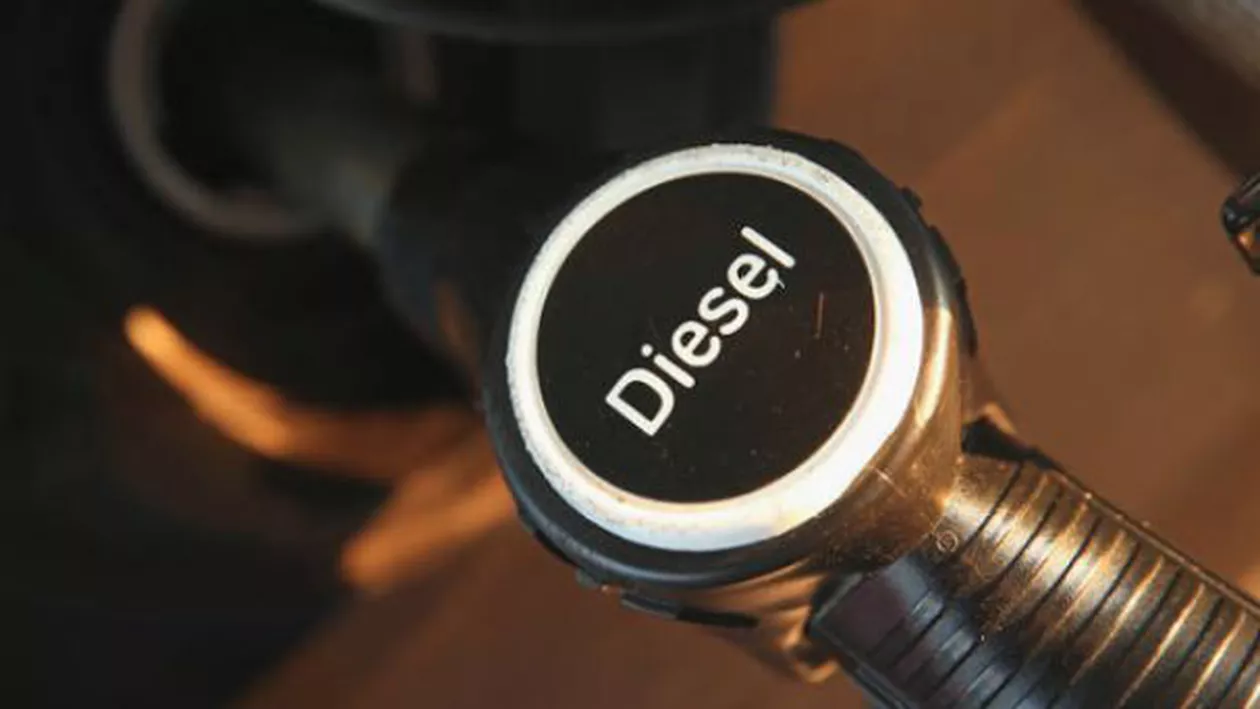 Mașinile diesel, interzise OFICIAL: Până când mai poți circula în marile orașe și ce se întâmplă în București