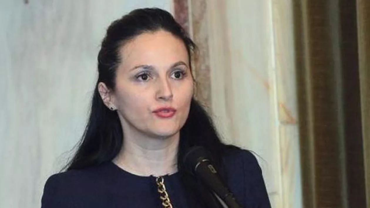 Zi decisivă pentru Alina Bica: Judecătorii vor pronunţa sentinţele definitive în două dosare ale fostei şefe DIICOT