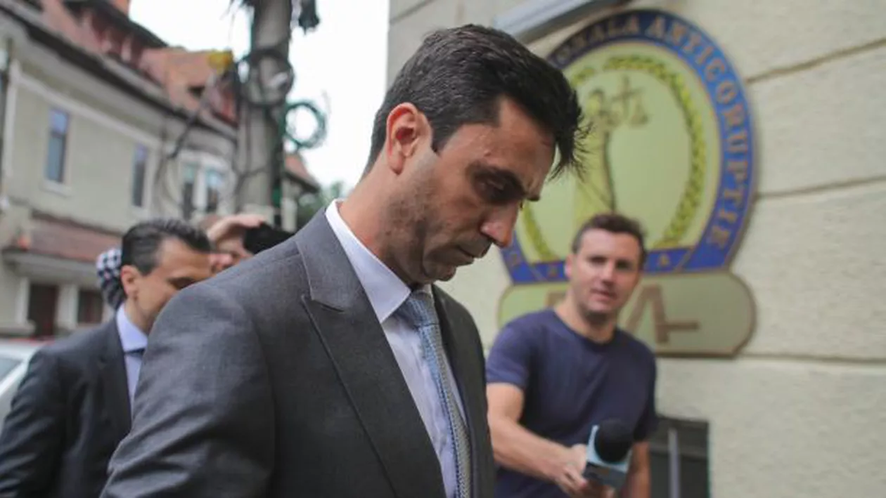 Chestorul Cătălin Ioniţă, audiat de procurorii DNA la doar o zi după ce a fost schimbat din funcţia de şef al Poliţiei Române (VIDEO)