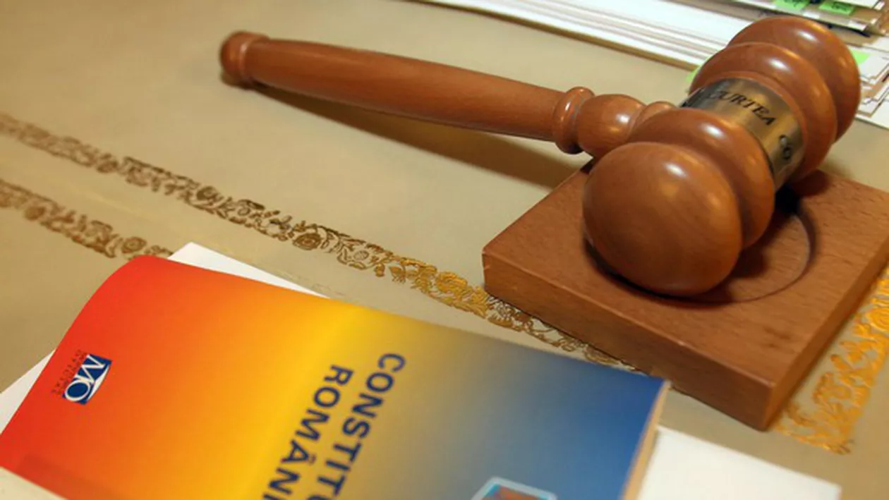 PNL, USR şi PMP au sesizat CCR cu privire la modificările aduse Codului Penal
