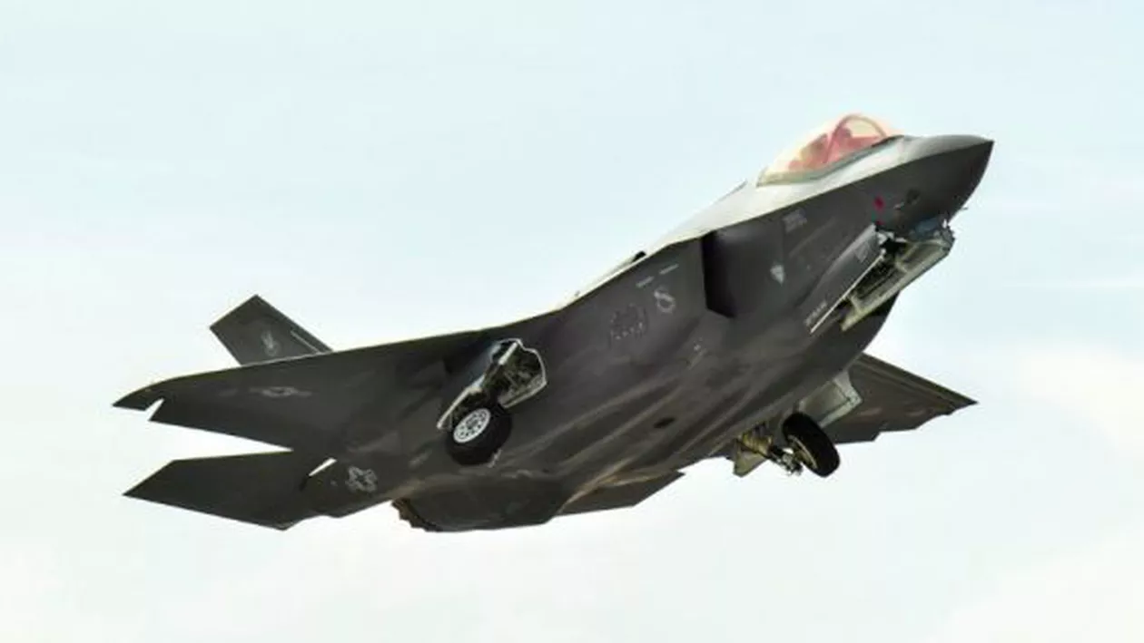 GRAV accident aviatic în Polonia! Un avion militar s-a prăbușit. Bilanțul VICTIMELOR