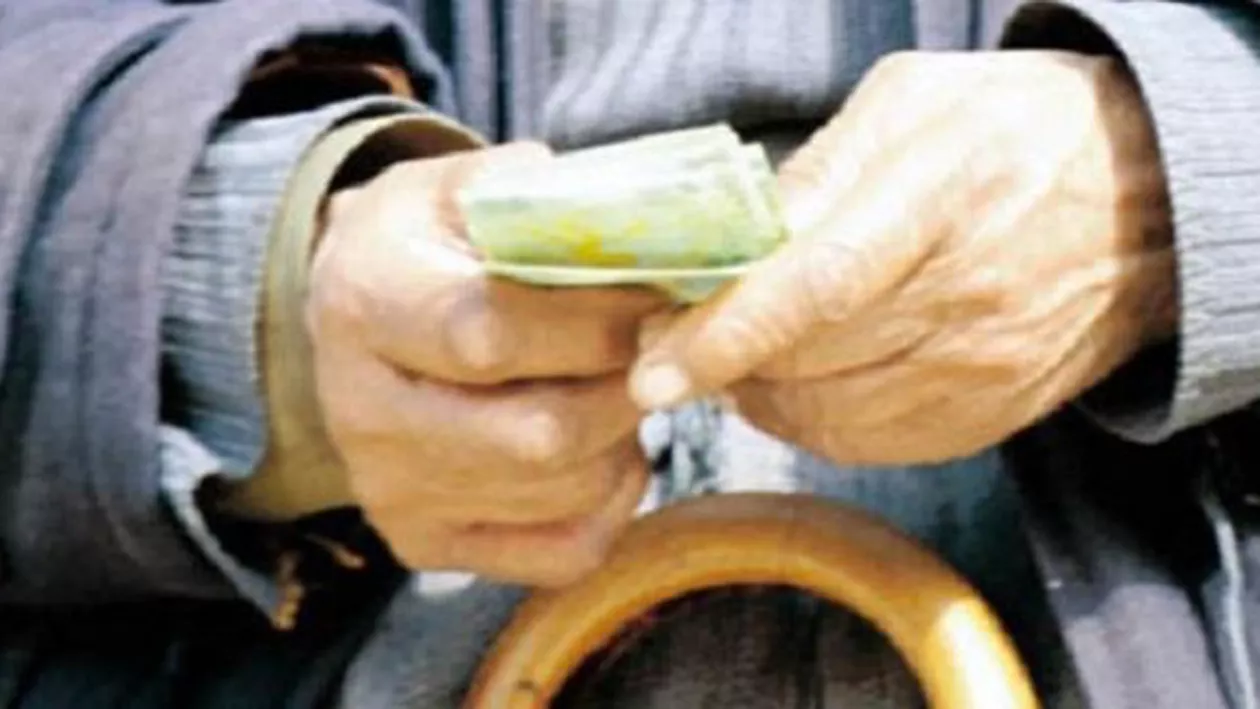 Veste TERIBILĂ pentru PENSIONARII români! Cât PIERD acum la PENSIE și până când se mai fac PLĂȚILE