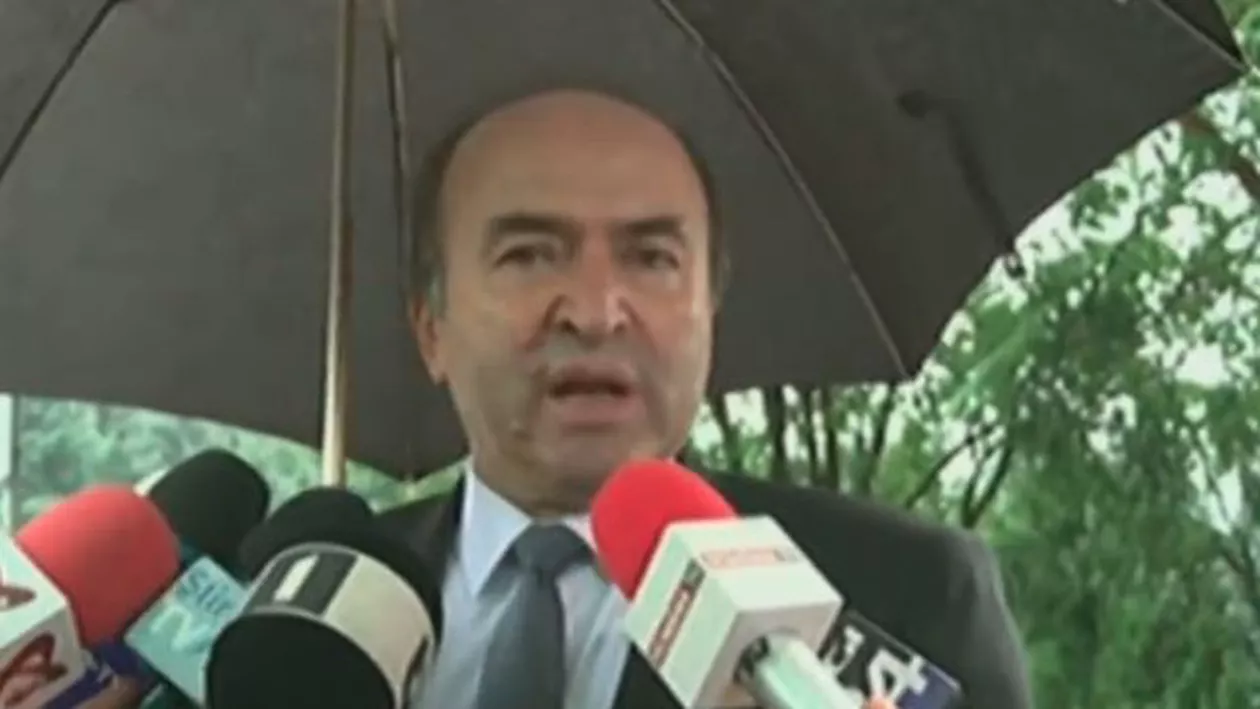 Tudorel Toader, prima reacție după adoptarea modificărilor la Codul Penal: Cei din Comisia specială sunt în măsură să vă răspundă (VIDEO)