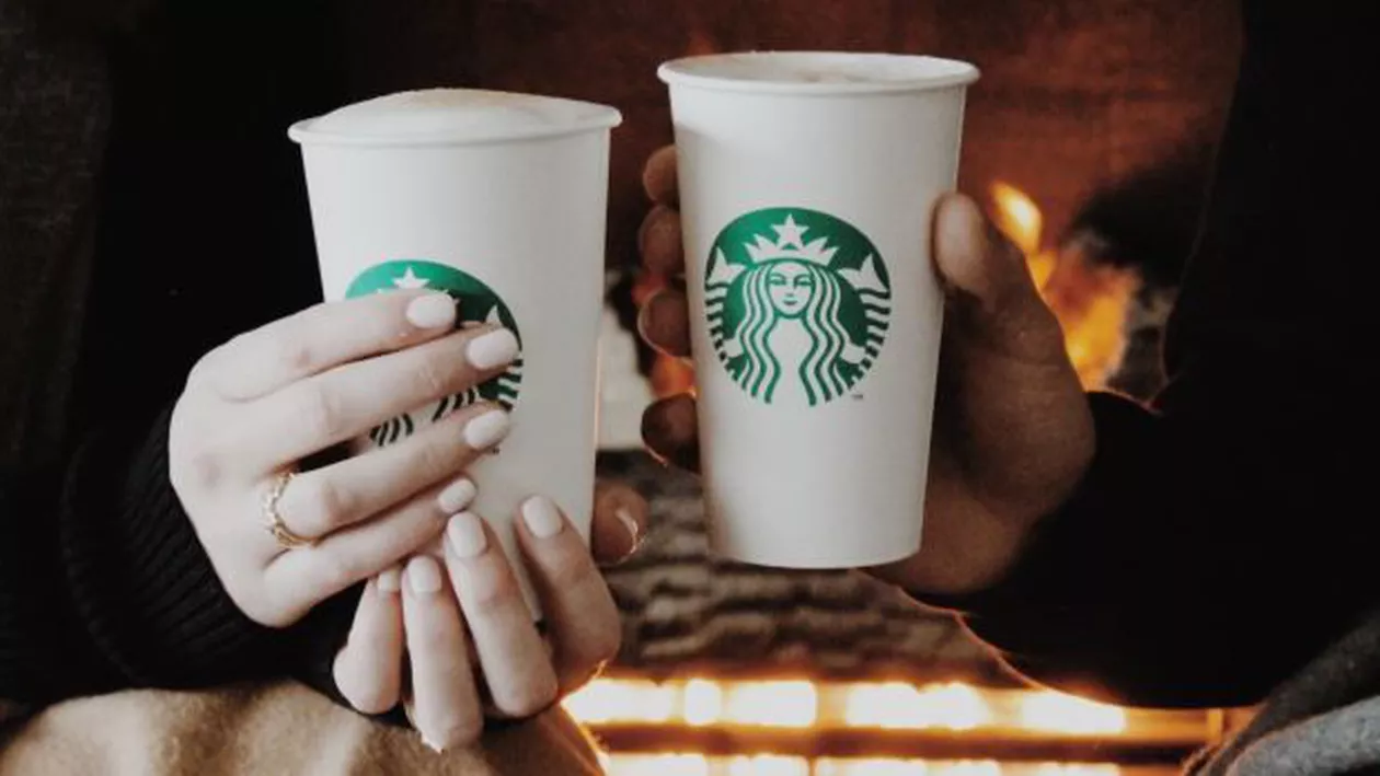 Starbucks pune LACĂTUL pe UŞĂ: 'Vom ÎNCHIDE zeci de locaţii'. Ce se va întâmpla cu angajaţii lanţului de restaurante
