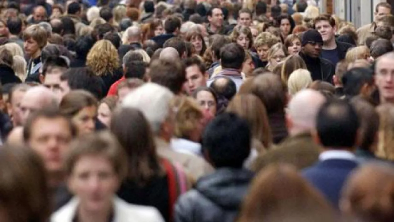 CRIZĂ DEMOGRAFICĂ în România: Cu cât s-a redus populația din 1990 până în prezent