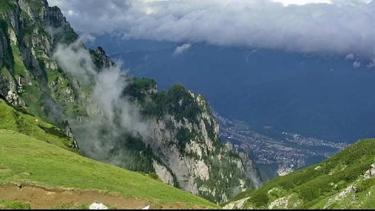 Șase turiști, între care doi copii, RĂTĂCIȚI în Munții Făgăraș