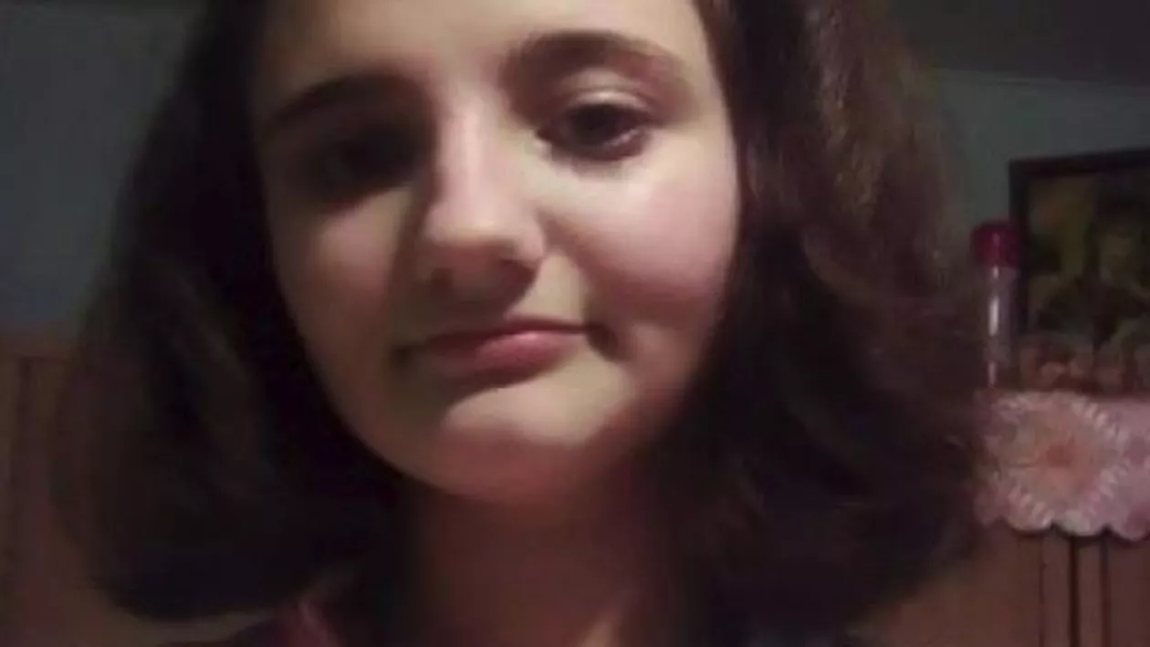 Prahova: Poliţiştii caută o minoră de 13 ani care a fugit de acasă