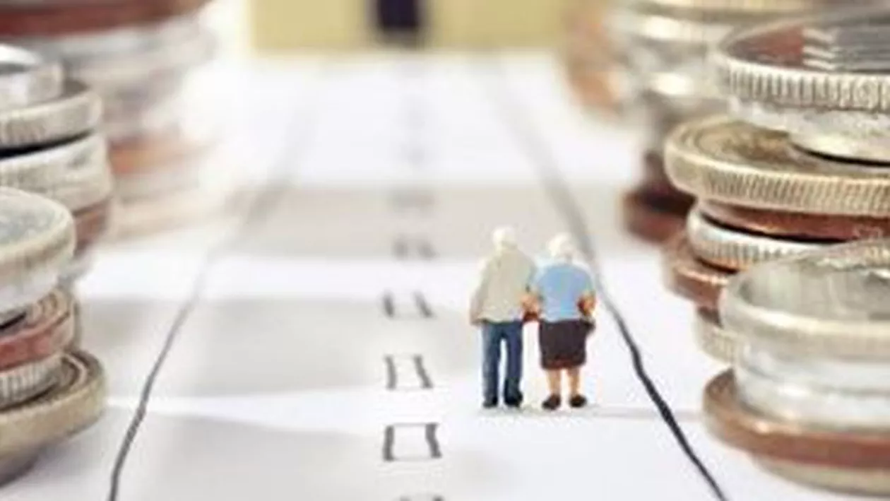 Anunț șoc al autorităților despre pensiile românilor: Până când se mai fac plățile...