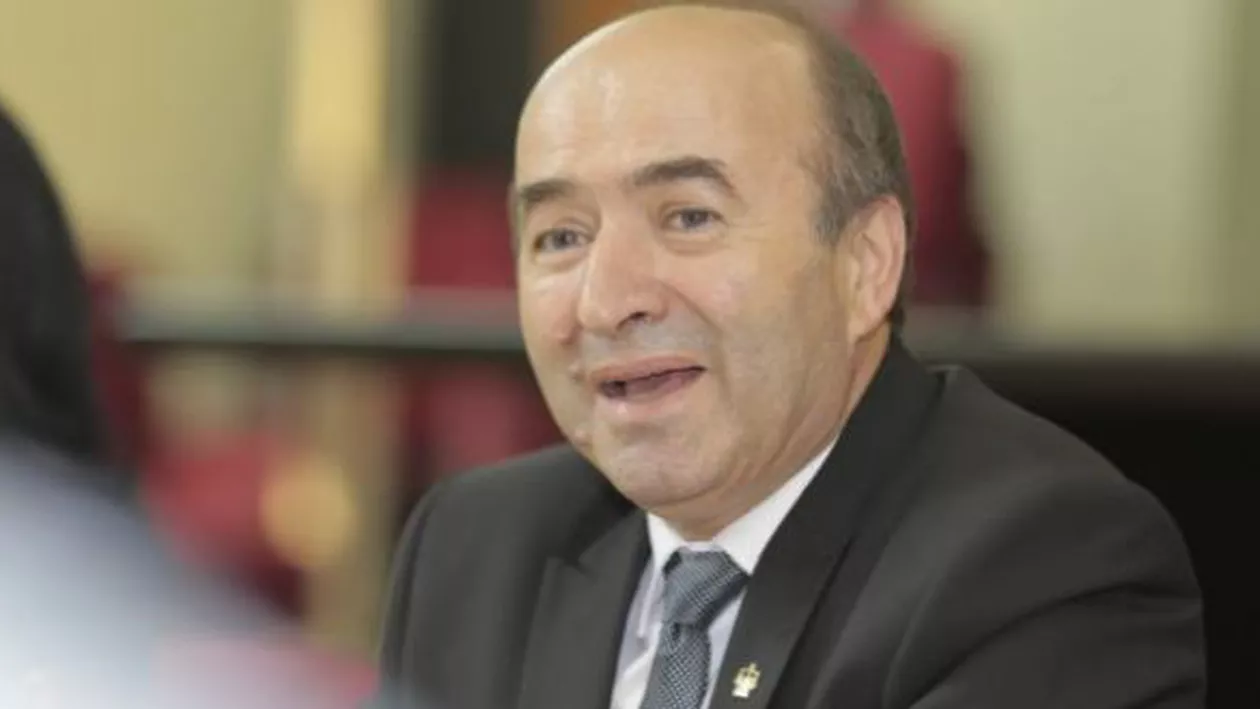 Tudorel Toader se spală pe mâini în scandalul adoptării Codurilor Penale