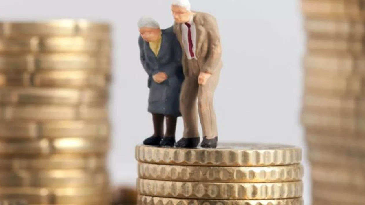 Vârsta de pensionare, schimbată OFICIAL în România: Cei mai afectați sunt militarii! Vezi dacă numele tău e pe listă...