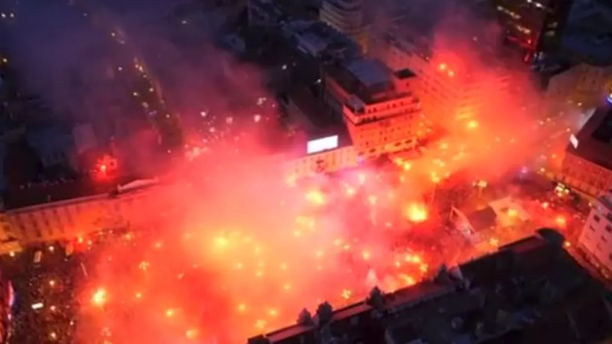Atmosferă incendiară creată de fanii croaţi la întoarcerea în ţară a vicecampioanei mondiale (FOTO, VIDEO)