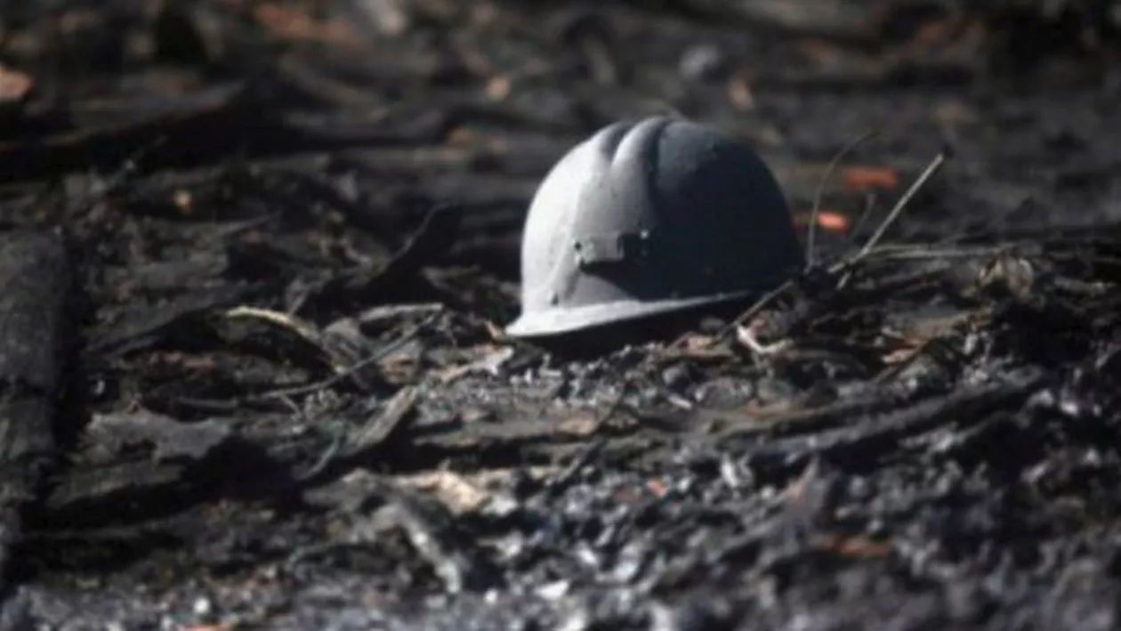 TRAGEDIE la Mina Lupeni: Un miner a murit, iar un altul a fost GRAV rănit, după ce tavanul unei galerii s-a surpat (VIDEO)