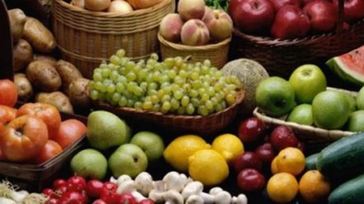 Amenzi usturătoare pentru un cunoscut lanț de supermarketuri: A vândut fructe şi legume din import, declarate româneşti