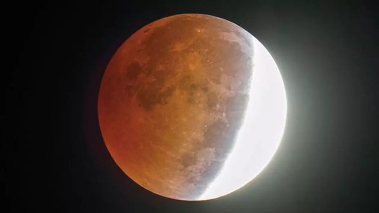 SUPER ECLIPSA: Fenomen misterios care va LOVI din plin planeta! Nu s-a mai întâmplat până acum