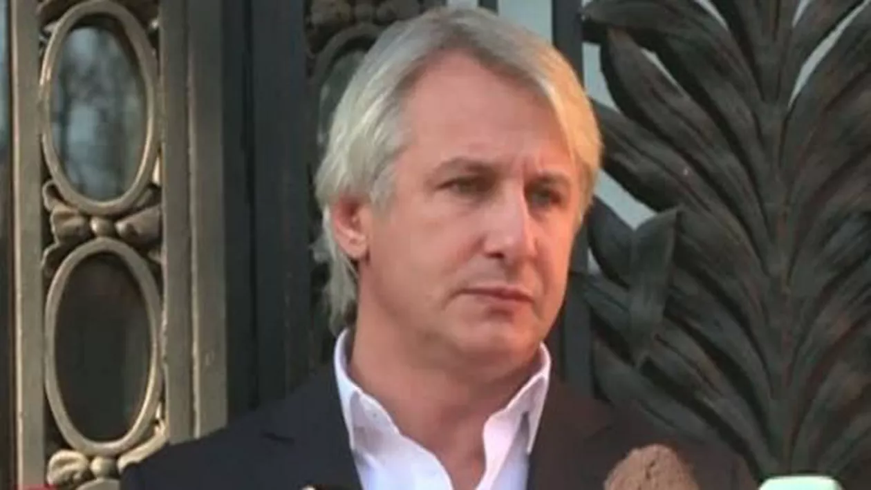 După ce s-a grozăvit, 'Discotecă' Teodorescu pasează răspunderea deciziei la prim-ministru